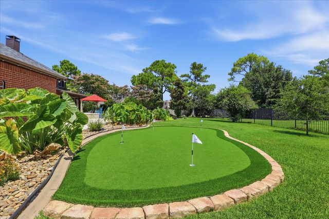 1121 Cogburn Court, Shady Shores, TX 76208