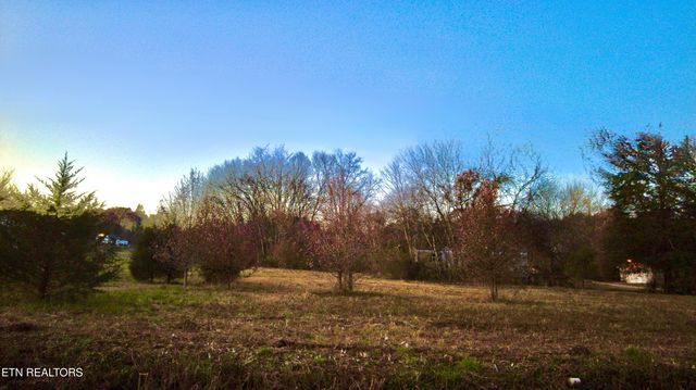 7109 Babelay Rd, Knoxville, TN 37924