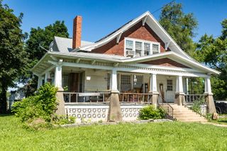 115 North Locust Street, Buffalo, MO 65622