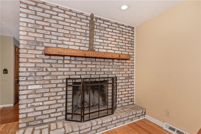 75 Maple Hill Drive, Chagrin Falls, OH 44022