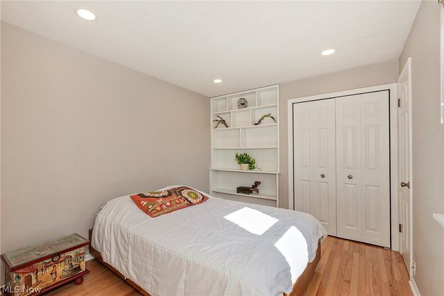75 Maple Hill Drive, Chagrin Falls, OH 44022