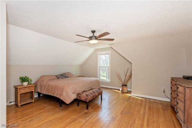 75 Maple Hill Drive, Chagrin Falls, OH 44022