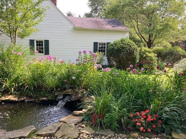 75 Maple Hill Drive, Chagrin Falls, OH 44022