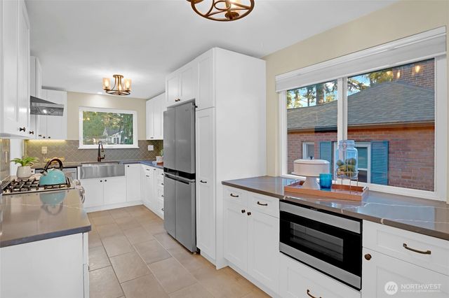 12721 3rd Avenue NW, Seattle, WA 98177