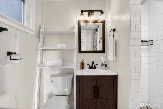 12721 3rd Avenue NW, Seattle, WA 98177