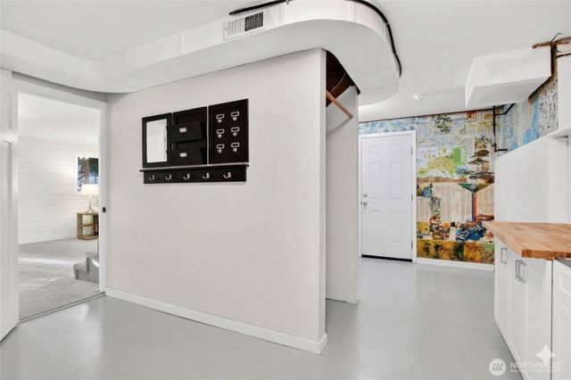 12721 3rd Avenue NW, Seattle, WA 98177