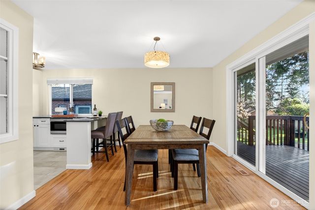 12721 3rd Avenue NW, Seattle, WA 98177