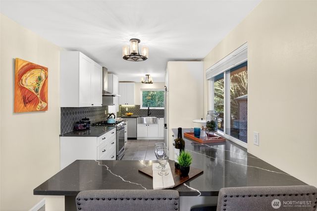 12721 3rd Avenue NW, Seattle, WA 98177