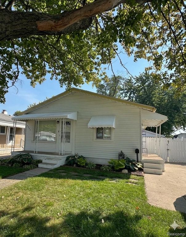 6841 Syracuse Street, Taylor, MI 48180
