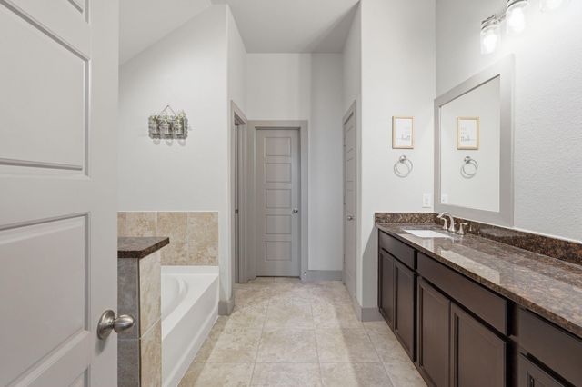 11610 Redbird Lane, Montgomery, TX 77356