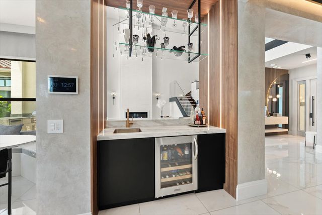 8980 Little Falls Way, Delray Beach, FL 33446