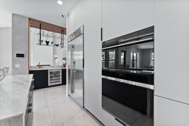 8980 Little Falls Way, Delray Beach, FL 33446