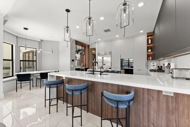 8980 Little Falls Way, Delray Beach, FL 33446