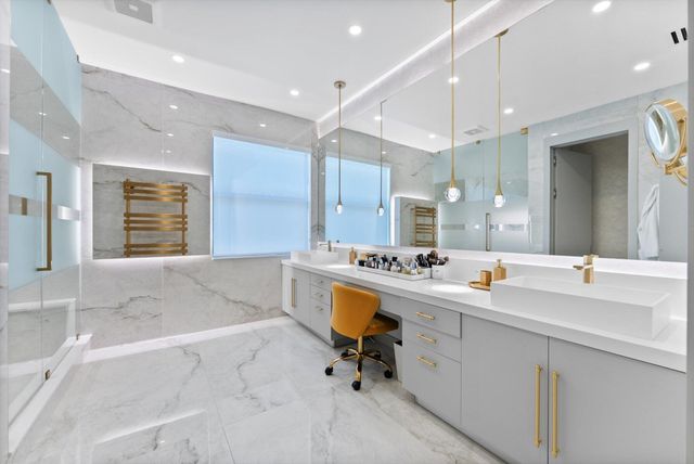 8980 Little Falls Way, Delray Beach, FL 33446