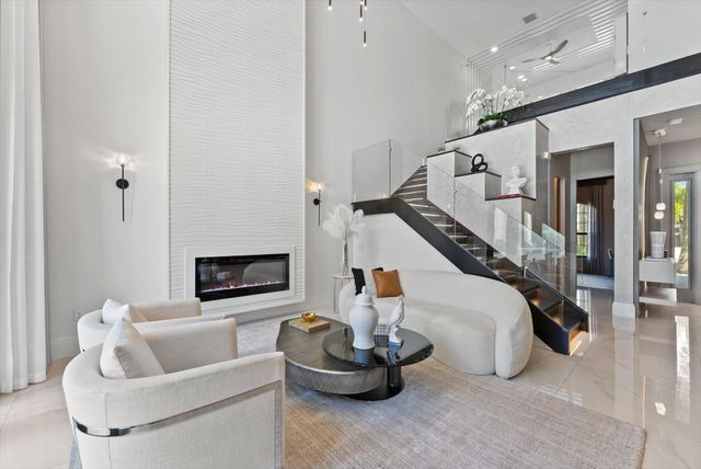 8980 Little Falls Way, Delray Beach, FL 33446