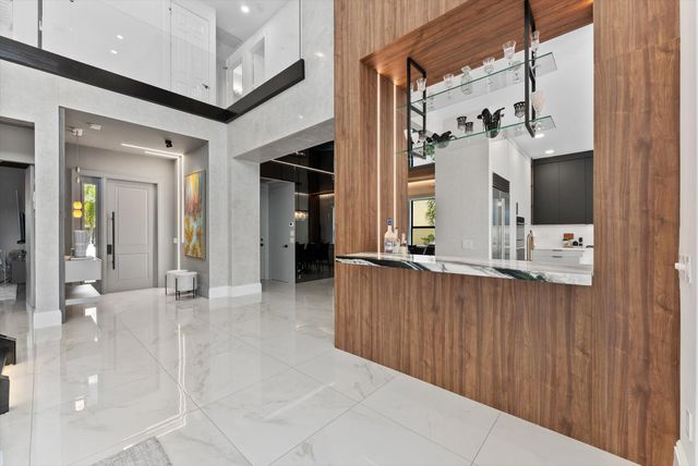 8980 Little Falls Way, Delray Beach, FL 33446