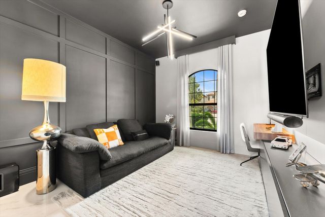 8980 Little Falls Way, Delray Beach, FL 33446