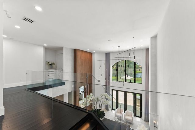 8980 Little Falls Way, Delray Beach, FL 33446