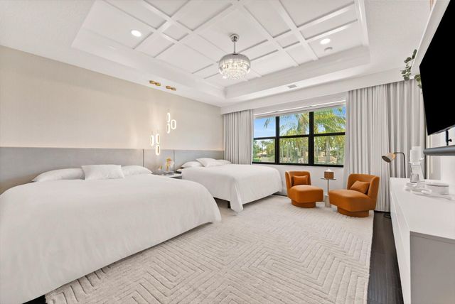 8980 Little Falls Way, Delray Beach, FL 33446