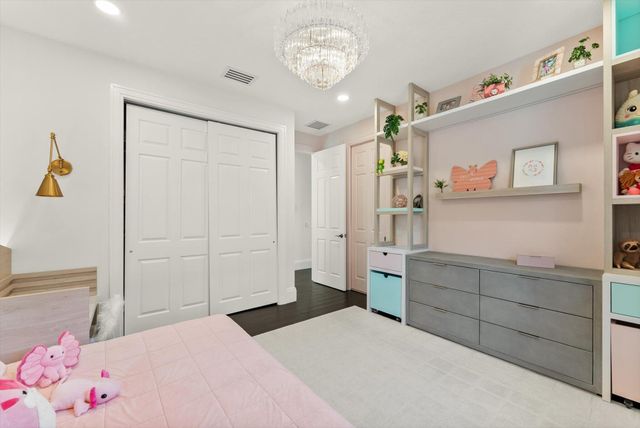 8980 Little Falls Way, Delray Beach, FL 33446