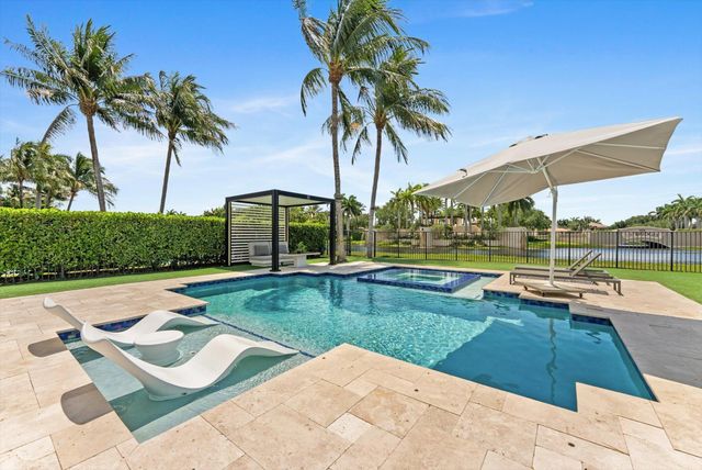 8980 Little Falls Way, Delray Beach, FL 33446