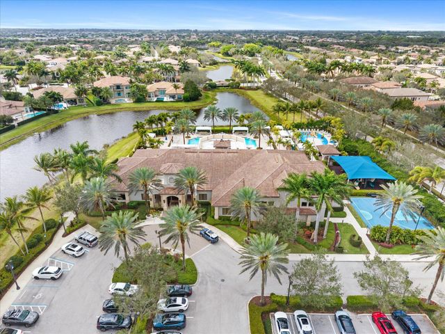 8980 Little Falls Way, Delray Beach, FL 33446