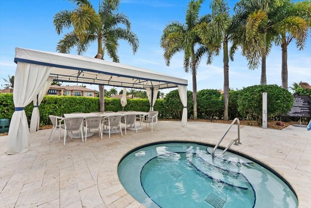 8980 Little Falls Way, Delray Beach, FL 33446