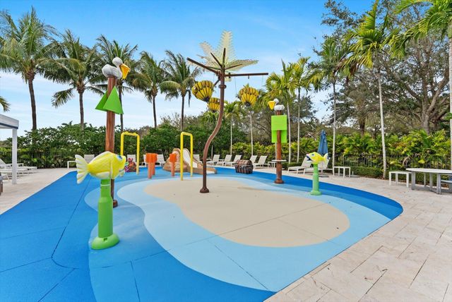 8980 Little Falls Way, Delray Beach, FL 33446