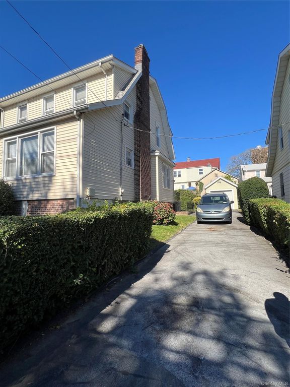 821 Cranford Avenue, Bronx, NY 10470 — photo 4