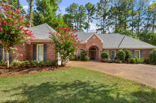 405 Berkshire Drive, Ridgeland, MS 39157