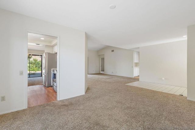 40528 Meadow Lane, Palm Desert, CA 92211