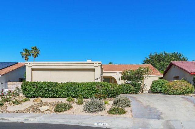 40528 Meadow Lane, Palm Desert, CA 92211