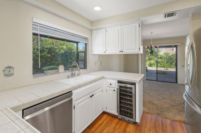 40528 Meadow Lane, Palm Desert, CA 92211