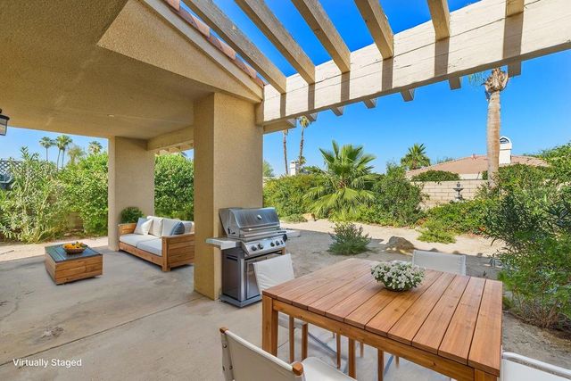 40528 Meadow Lane, Palm Desert, CA 92211