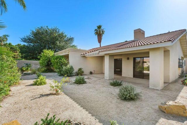 40528 Meadow Lane, Palm Desert, CA 92211