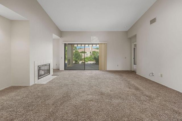 40528 Meadow Lane, Palm Desert, CA 92211