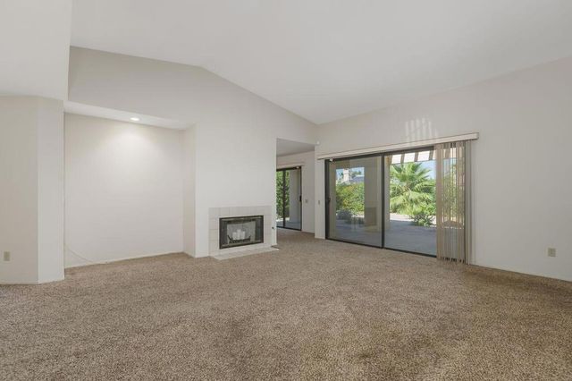 40528 Meadow Lane, Palm Desert, CA 92211