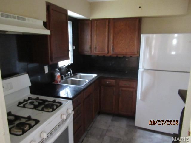 5512 Reineke Court, St Louis, MO 63136