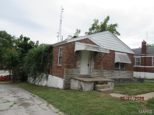 5512 Reineke Court, St Louis, MO 63136