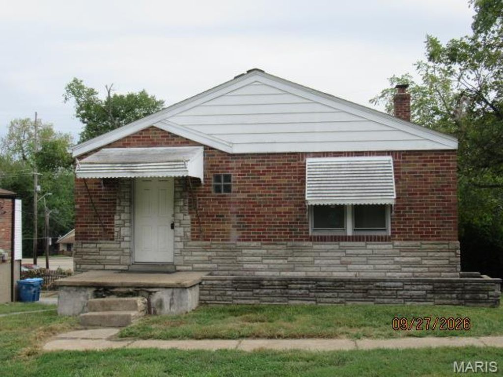 5512 Reineke Court, St Louis, MO 63136