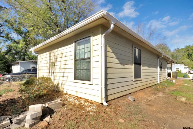 1224 W Third, Tyler, TX 75701