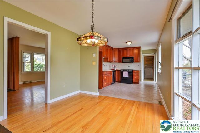 1004 Donald Drive, Emmaus Boro, PA 18049