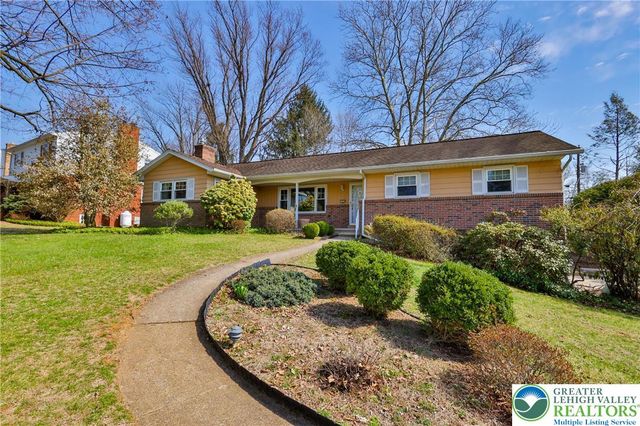 1004 Donald Drive, Emmaus Boro, PA 18049