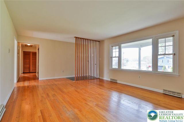 1004 Donald Drive, Emmaus Boro, PA 18049