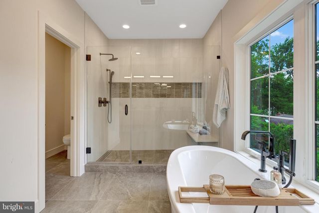 104 DOGWOOD ST SW, Vienna, VA 22180