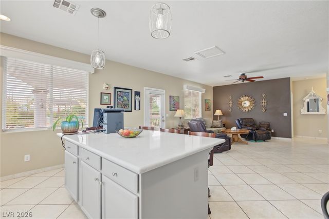 6915 Cedar Basin Avenue, Las Vegas, NV 89142