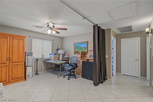 6915 Cedar Basin Avenue, Las Vegas, NV 89142