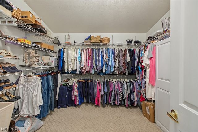 6915 Cedar Basin Avenue, Las Vegas, NV 89142