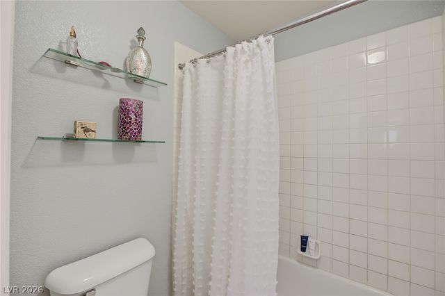6915 Cedar Basin Avenue, Las Vegas, NV 89142