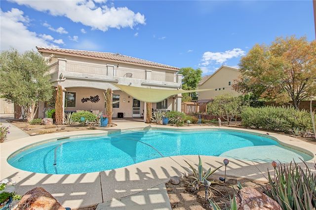 6915 Cedar Basin Avenue, Las Vegas, NV 89142